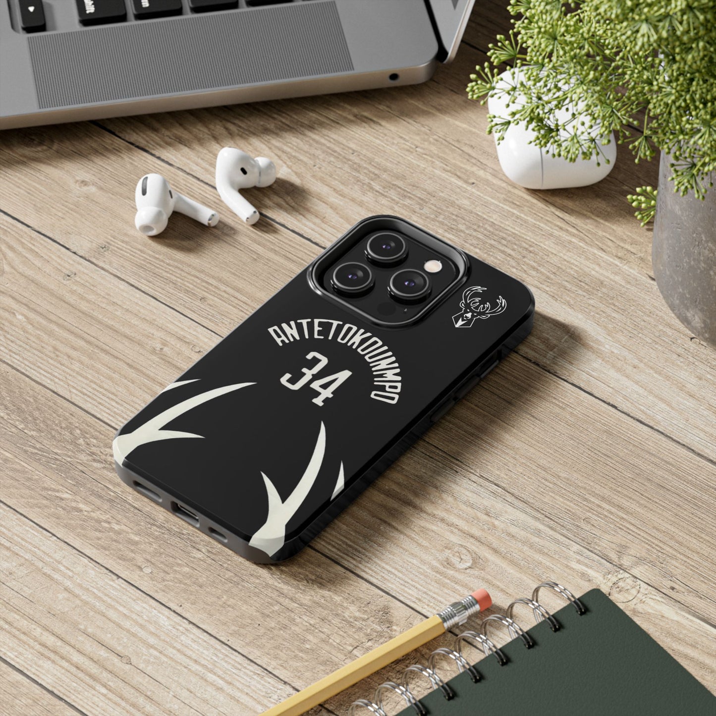 Giannis Antetokounmpo Milwaukee Bucks – Basketball iPhone and Samsung Case Black