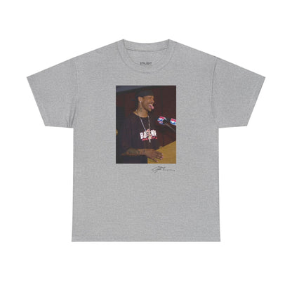 Show off your love for Allen Iverson with this stylish shirt
