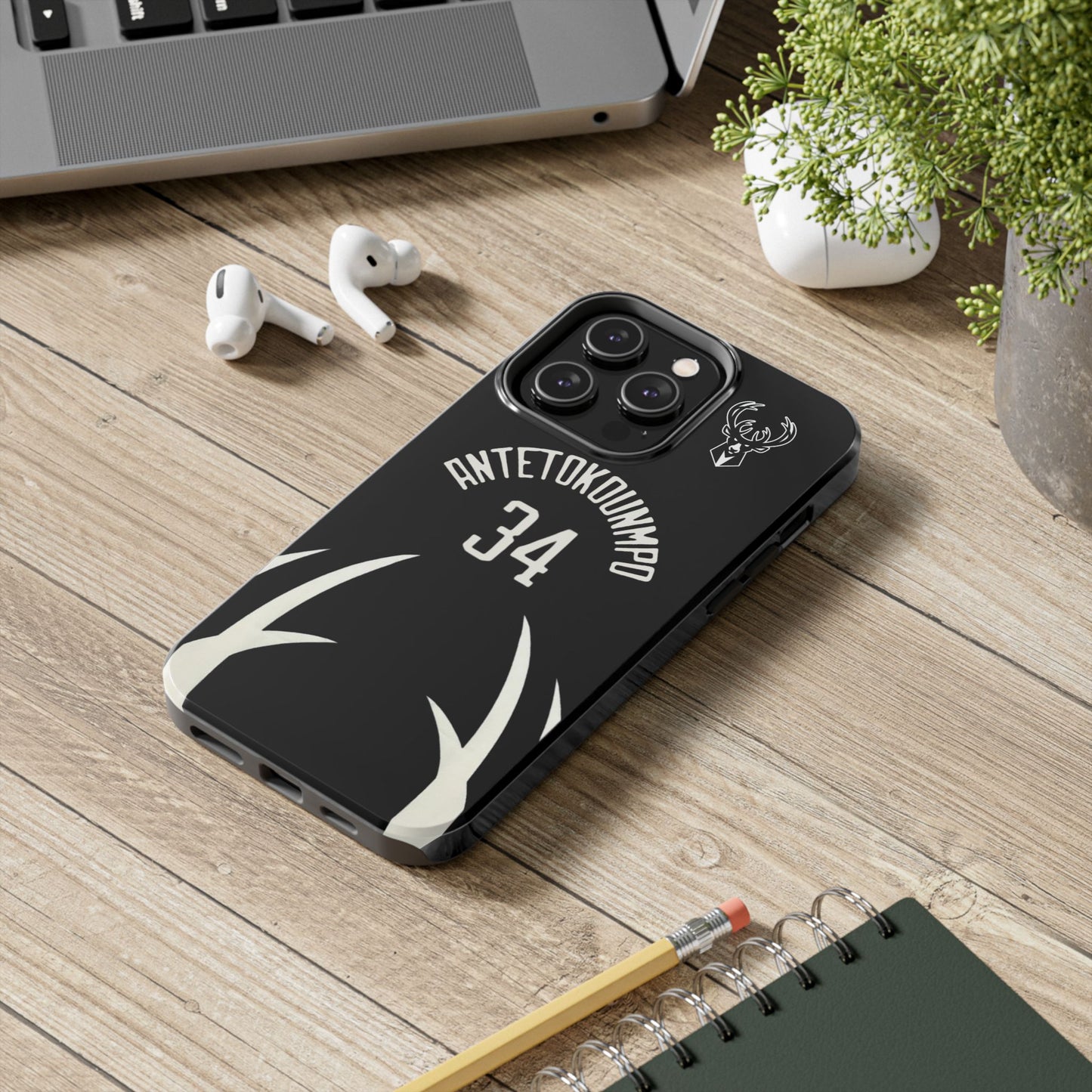 Giannis Antetokounmpo Milwaukee Bucks – Basketball iPhone and Samsung Case Black