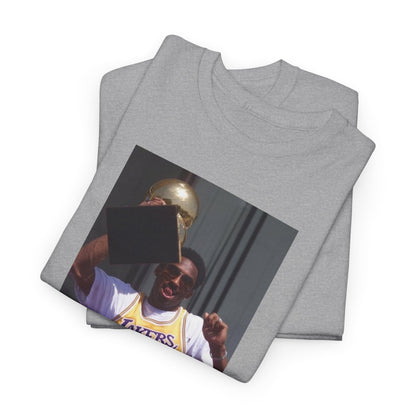 Wear your respect for Kobe Bryant with this graphic tee