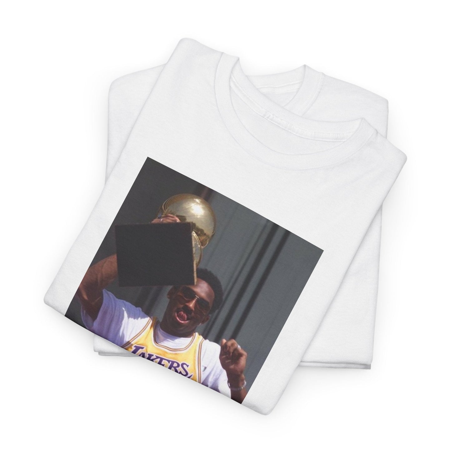 Kobe Bryant shirt perfect for Lakers supporters